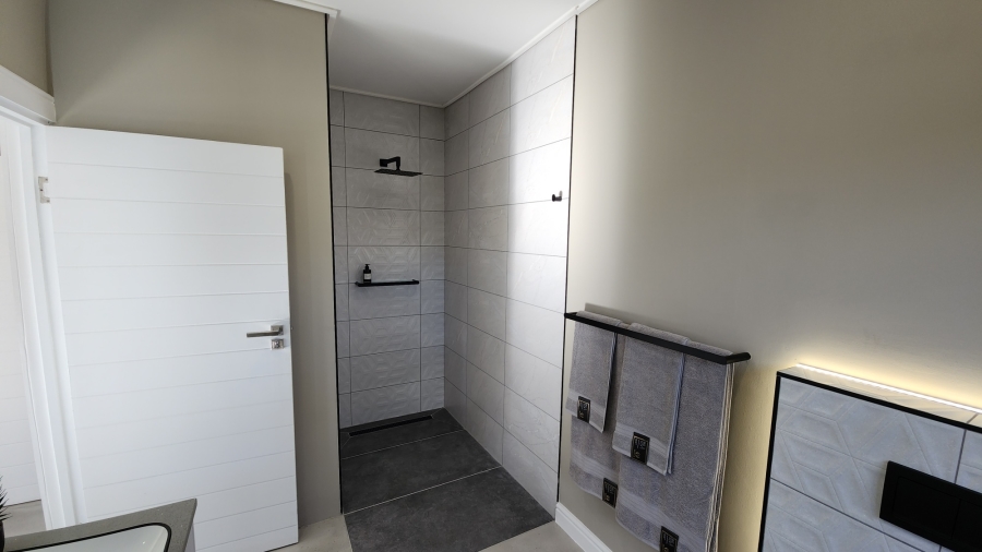 4 Bedroom Property for Sale in Seemeeu Park Western Cape